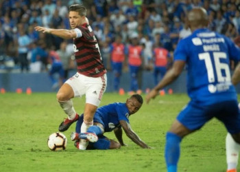 Flamengo exige punição a Dixon Arroyo por carrinho criminoso em Diego: veja fotos!